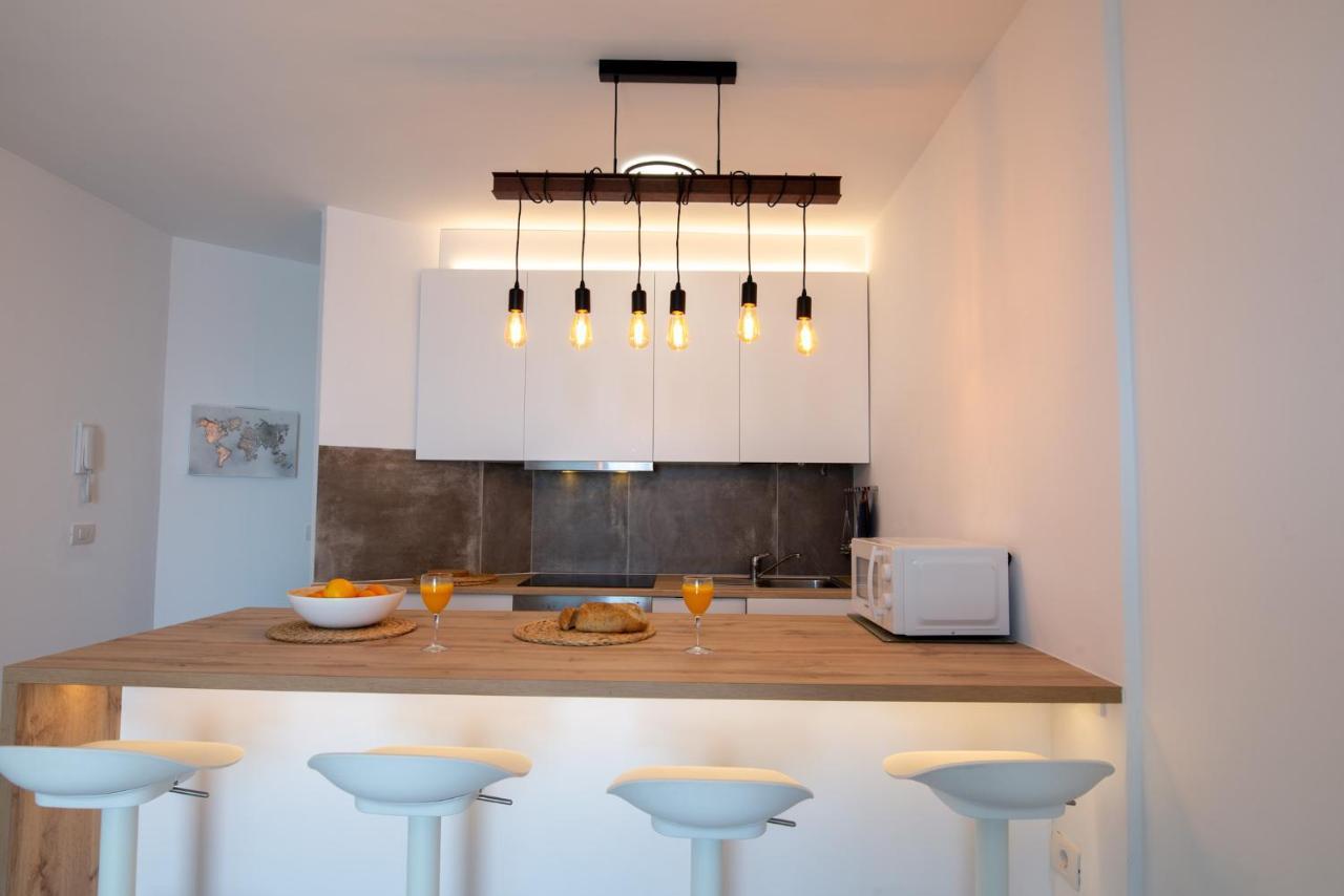 Black Sand Holiday Home ปัวร์โตเดซานตีอาโก ภายนอก รูปภาพ